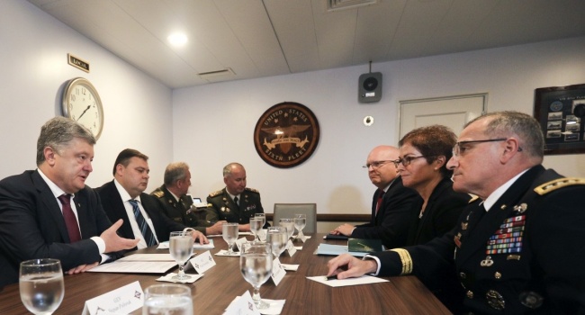 Президент Украины провел важную встречу с главнокомандующим ВС США