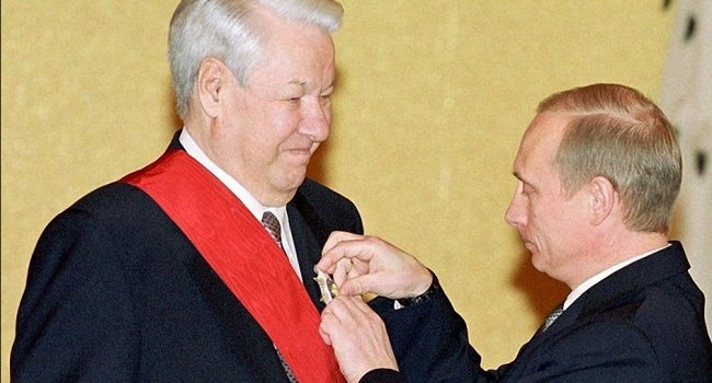 Блогер: «Путин сейчас работал бы в таксомоторном парке» Блогер: «Путин сейчас работал бы в таксомоторном парке»