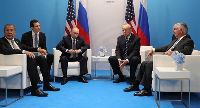 Накануне встречи с Путиным умер охранник Трампа Накануне встречи с Путиным умер охранник Трампа