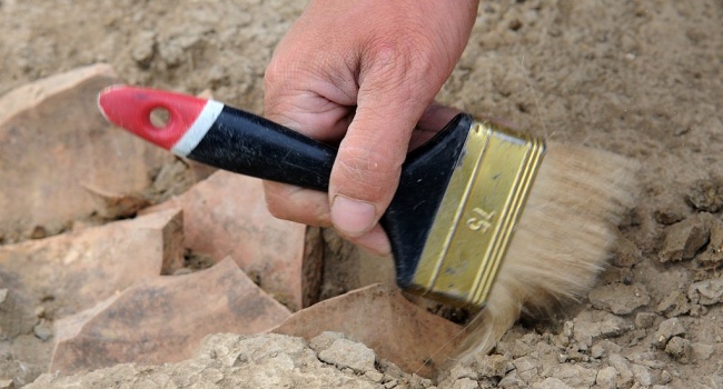 В Украине археологи обнаружили древнее семиярусное кладбище