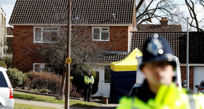 Британские полицейские идентифицировали причастных к покушению на Скрипалей
