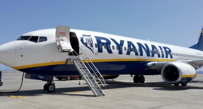 Ryanair отменяет рейсы из-за масштабных забастовок Ryanair отменяет рейсы из-за масштабных забастовок