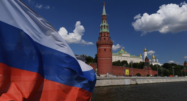Украинцы просят Порошенко переименовать Россию в Московию