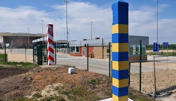 В Польше передумали строить забор на границе с Украиной В Польше передумали строить забор на границе с Украиной