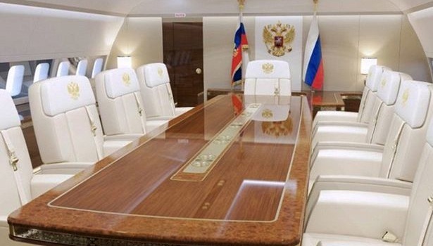 А у Путина самолет лучше, чем у Трампа, - журналисты