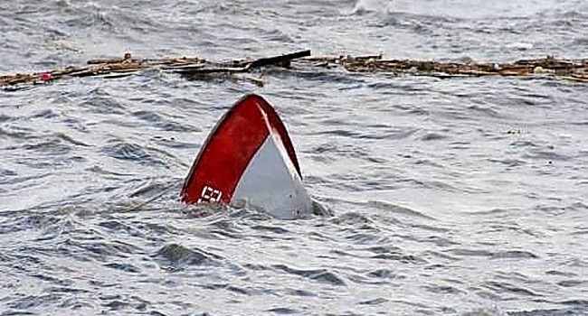 ЧП в России: в реке Бузан перевернулась лодка с детьми, есть жертвы