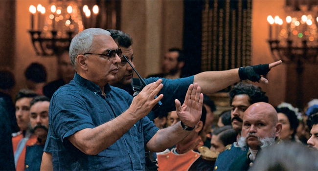 Российский артист заявил, что если Украина попытается вернуть Крым, то жители полуострова объявят ей войну Российский артист заявил, что если Украина попытается вернуть Крым, то жители полуострова объявят ей войну