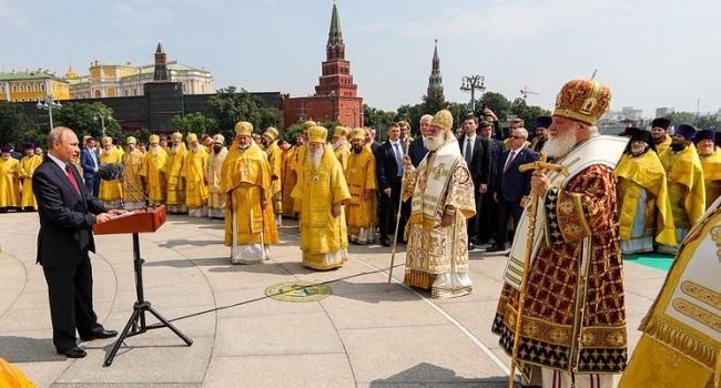 В Киев РПЦ не позвали, Вселенский Патриарх тоже вниманием обделил, поэтому отдуваться пришлось Путину