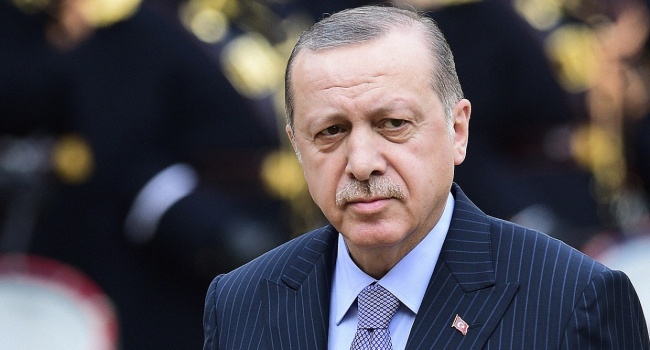 Эрдоган разрывает союз Турция-США и просится к Путину