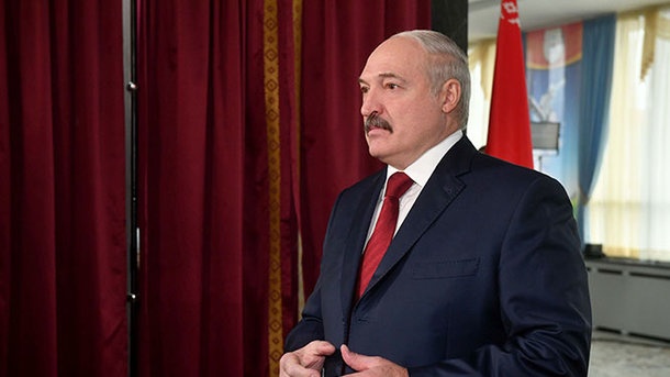 «Требуют, как будто мы вассалы»: Лукашенко жестко раскритиковал Россию