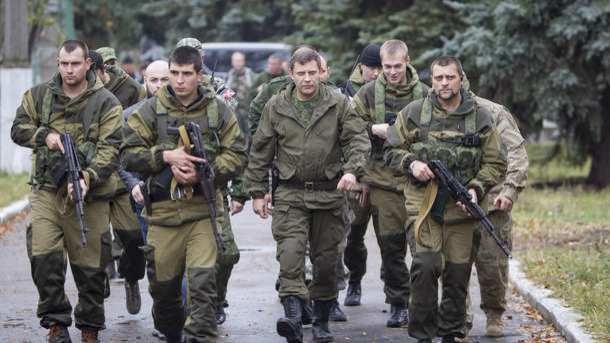  На Донбассе оккупанты экстренно усиливают «мобилизацию»: разведчики рассказали о панике среди боевиков 