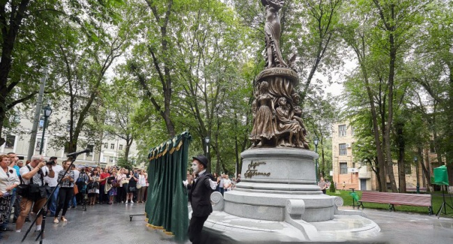 Памятник Гурченко в Харькове собираются снести, - Кернес