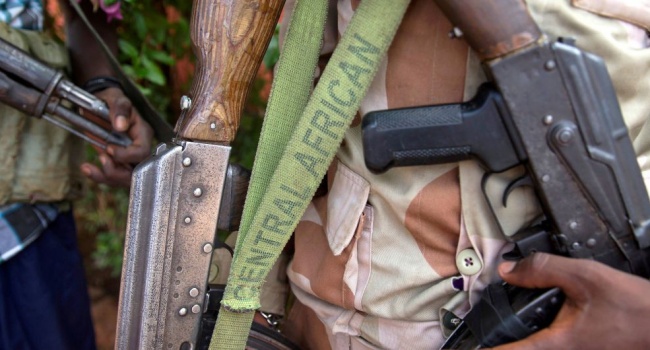 «Почему выжил всего один?»: Журналист указал на странную деталь гибели своих коллег в ЦАР 