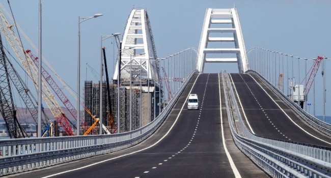 Британские власти ввели санкции против компаний, участвующих в строительстве Крымского моста 