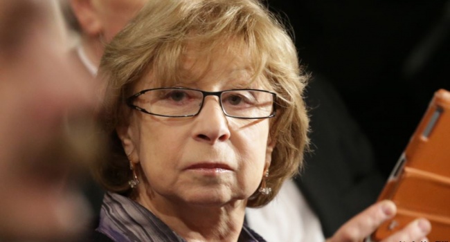 Ахеджакова: «В России много хороших людей, но оппозиционность убита напрочь» Ахеджакова: «В России много хороших людей, но оппозиционность убита напрочь»