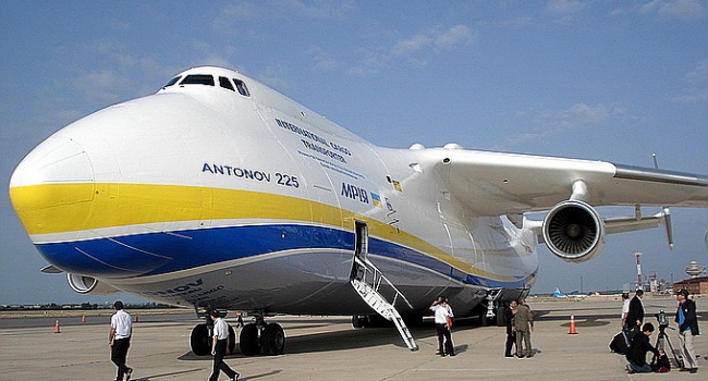 АН-225 «Мрия» вернулся в Украину на «каникулы»