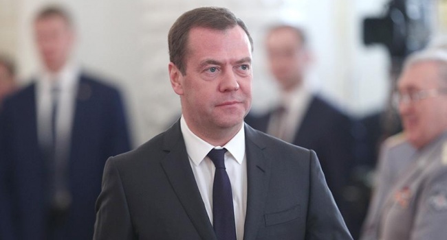 Медведев: «Вступление Грузии в НАТО спровоцирует страшный конфликт» Медведев: «Вступление Грузии в НАТО спровоцирует страшный конфликт»