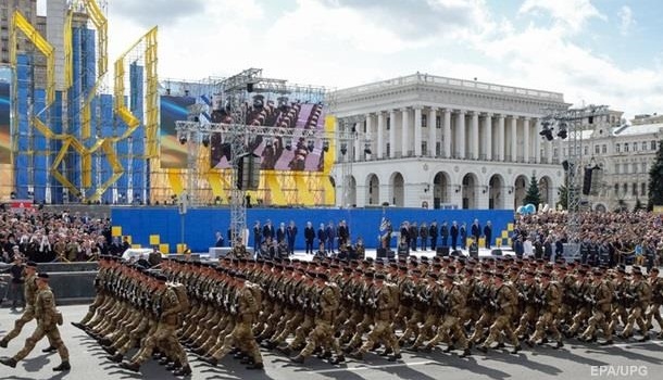 Порошенко хочет узаконить «Слава Украине!»