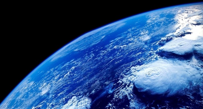 В атмосфере Земли образовалась дыра из-за глобального потепления