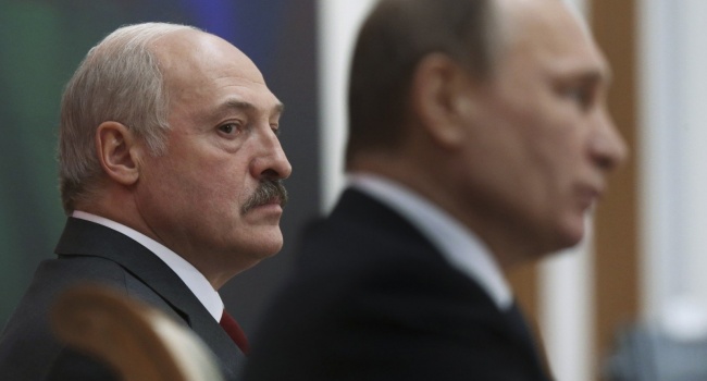 Лукашенко: «Москва ведет себя варварски по отношению к Минску, будто мы их вассалы»