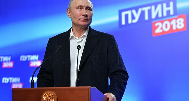 Эйфории от «Крымнаша» хватило ровно на 4 года – рейтинг Путина начал существенно падать Эйфории от «Крымнаша» хватило ровно на 4 года – рейтинг Путина начал существенно падать