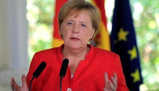 Меркель назвала нежизнеспособным соглашение по мигрантам 