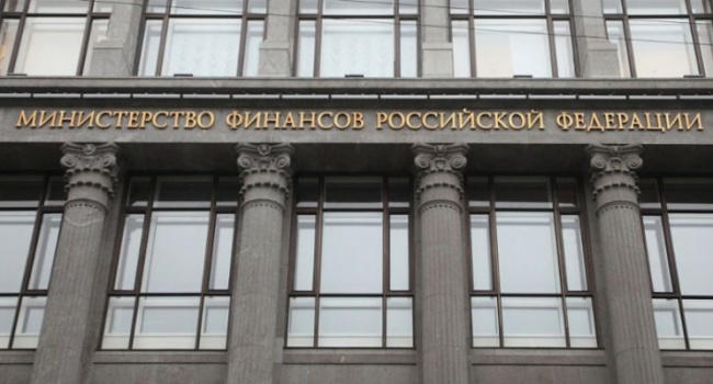 В Минфине РФ не видят ничего «смертельного» в новых санкциях США В Минфине РФ не видят ничего «смертельного» в новых санкциях США