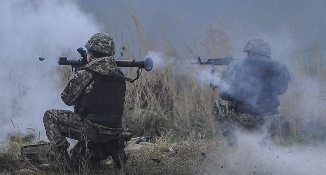 Боевики обстреляли промышленный сектор Новолуганского