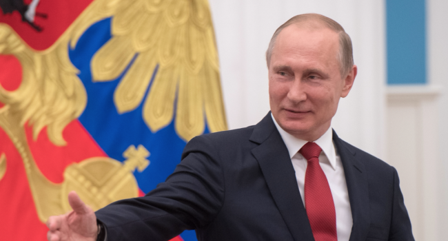 Сто дней Путина: «А ведь было и хорошее – например, мяч для Трампа» Сто дней Путина: «А ведь было и хорошее – например, мяч для Трампа»