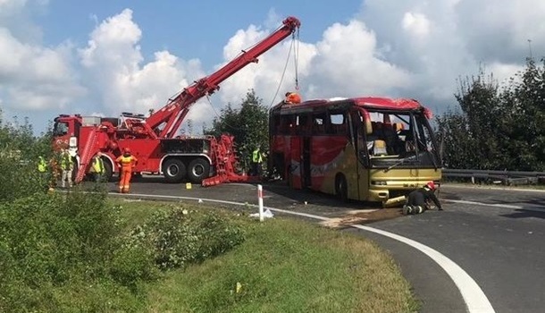 Польская полиция задержала водителя украинского автобуса, попавшего в смертельное ДТП