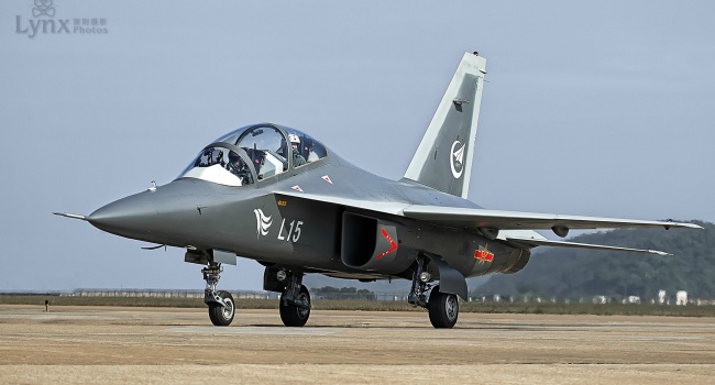 В Раде ответили на критику США из-за продажи двигателей для боевых самолетов Китаю