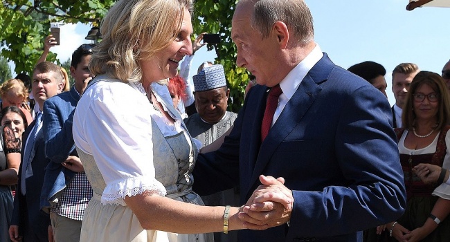 Журналист о Путине на свадьбе: Украина должна срочно ввести санкции против Австрии