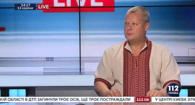 Известный политолог обратился к соратникам Тимошенко: если вождь позволит – поругайте Путина, но не смейте трогать армию
