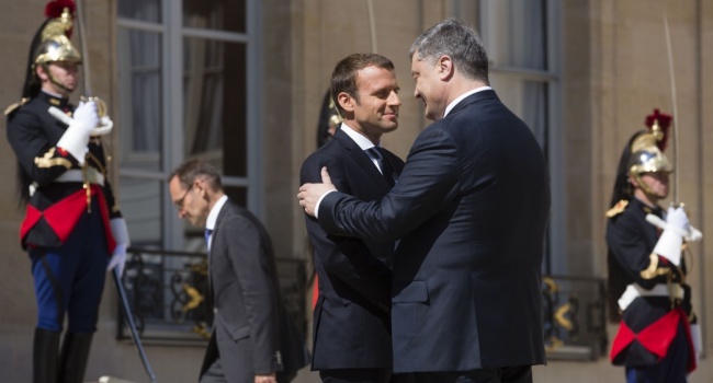 Президент Франции поздравил украинцев с Днем независимости