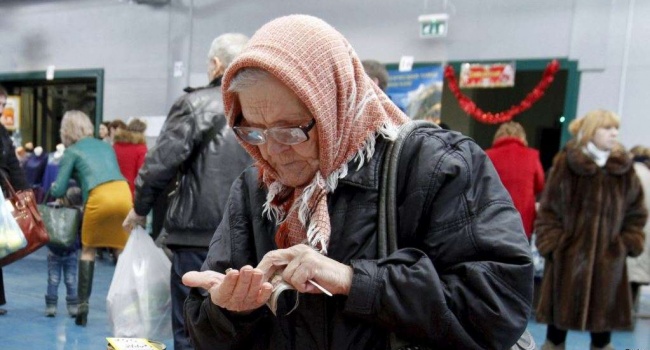 «Нас держат за лохов и идиотов»: российский историк раскритиковал власть России из-за пенсионного возраста