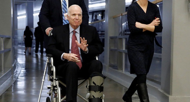 Большой друг Украины сенатор Маккейн перестал лечить опухоль головного мозга 