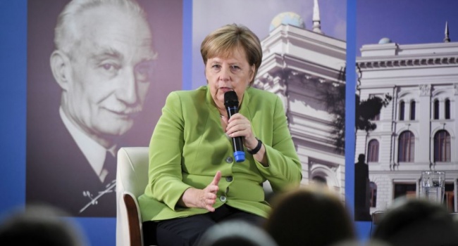Таран: Меркель и Болтон не смотрят наше телевидение, поэтому и заявили, что ждут Украину в ЕС и НАТО