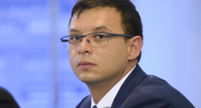 Политолог: Мураев не надейся, хозяева не защитят, получится картинка к новой легенде о «распятом мальчике в трусиках и очечках» Политолог: Мураев не надейся, хозяева не защитят, получится картинка к новой легенде о «распятом мальчике в трусиках и очечках»