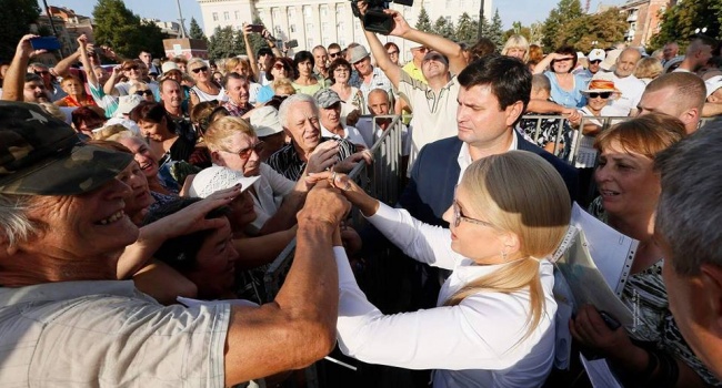Юлия Тимошенко призвала специалистов из регионов вместе создавать сильную Украину 