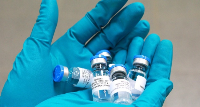 В Украине запретили важную вакцину из-за русского языка