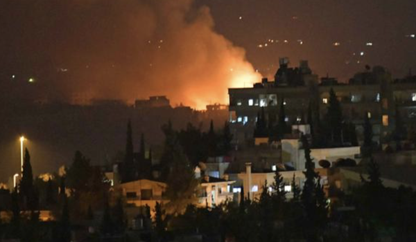 На правительственной авиабазе в Сирии прогремели взрывы 
