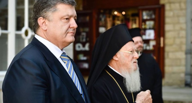 Порошенко удалось убедить Вселенского Патриарха Варфоломея в том, что Украине нужна независимость от Москвы