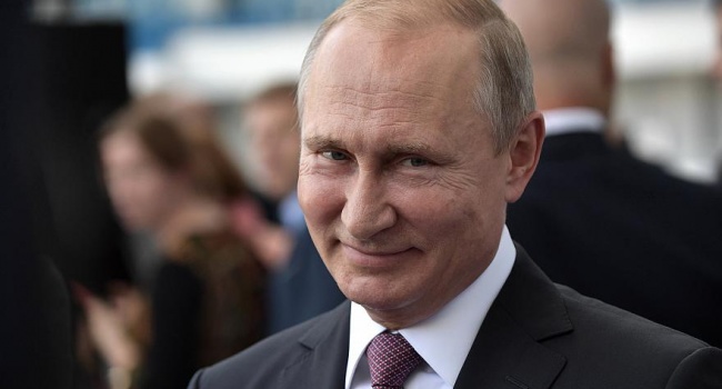В России собирают подписи за импичмент Путину