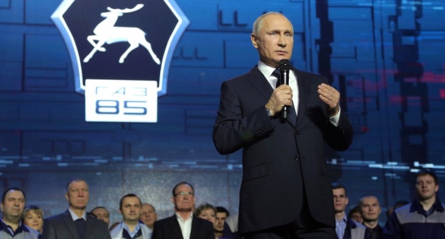 «Культ Путина»: россияне за глаза начинают ненавидеть Путина, как Хрущева и Брежнева, – публицист «Культ Путина»: россияне за глаза начинают ненавидеть Путина, как Хрущева и Брежнева, – публицист