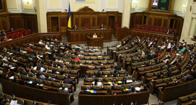 «Слава Украине!»: депутаты Рады поддержали историческое изменение в ВСУ 