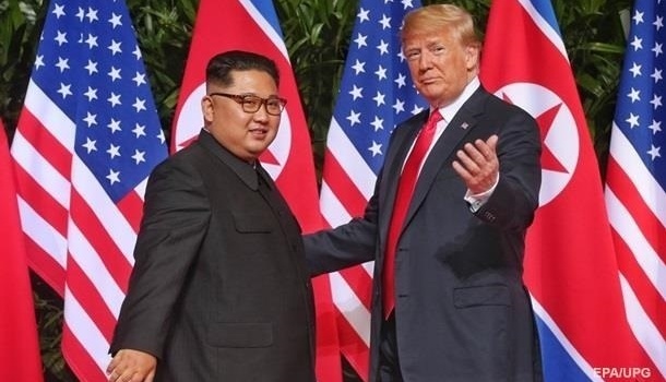Трамп попросил Ким Чен Ына «не спешить» с денуклеризацией 