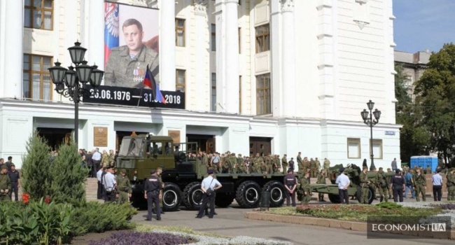 Взрывчатка была заложена не только в кафе «Сепарь»: стало известно, что Захарченка могли убрать намного раньше Взрывчатка была заложена не только в кафе «Сепарь»: стало известно, что Захарченка могли убрать намного раньше