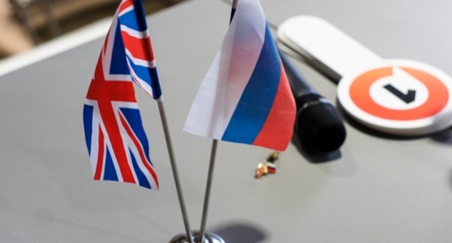 Международники бьют тревогу: между РФ и Великобританией может начаться война Международники бьют тревогу: между РФ и Великобританией может начаться война