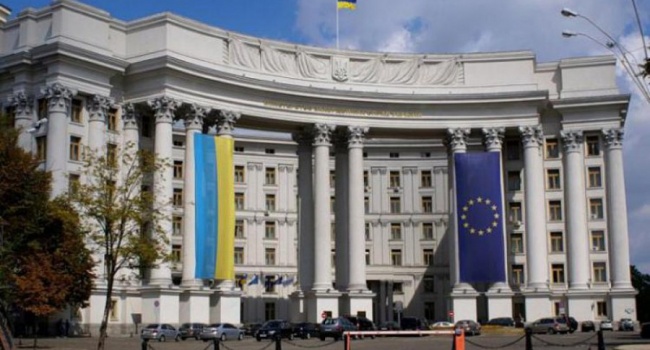 Украина пригрозила России санкциями из-за выборов в ОРДЛО Украина пригрозила России санкциями из-за выборов в ОРДЛО
