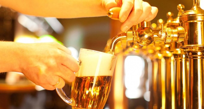 В Украине введут большие штрафы за продажу пива в определённых местах